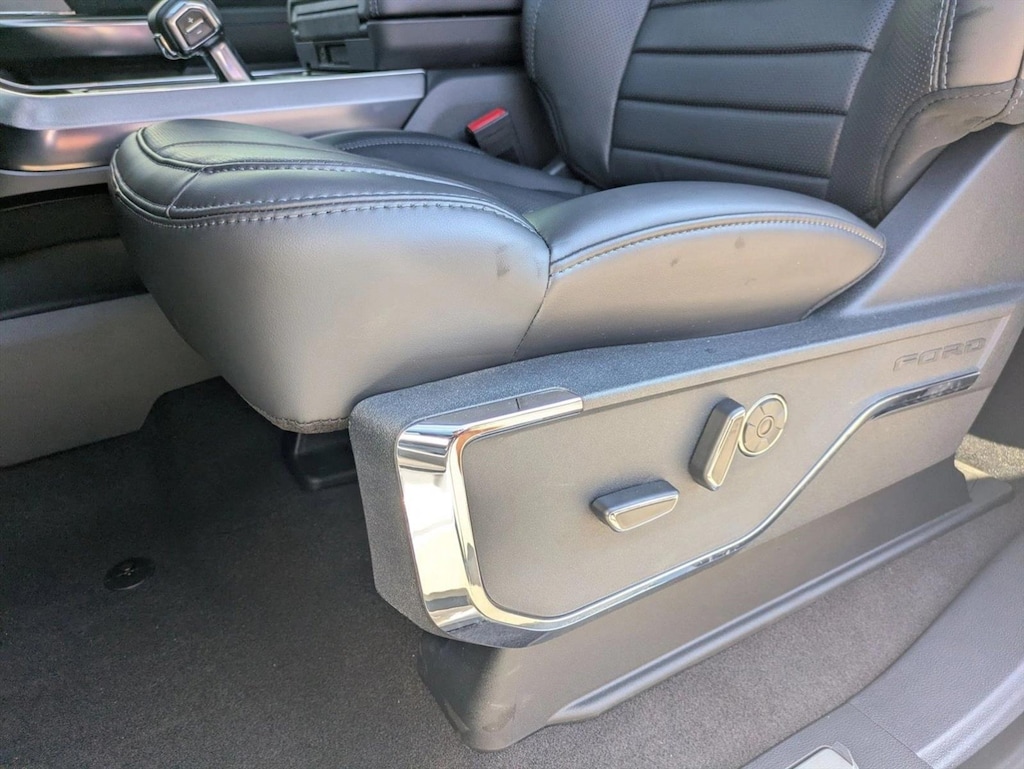 New 2025 Ford F-150 Platinum Truck SuperCrew Cab