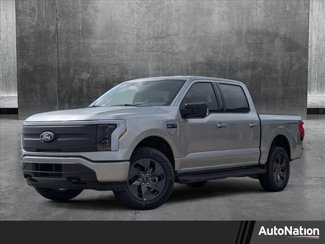 2025 Ford F-150 Lightning Flash's photo