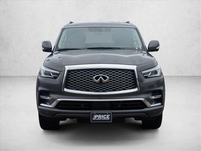 2022 Infiniti QX80 Luxe photo 2