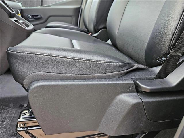 2025 Ford Transit photo 3