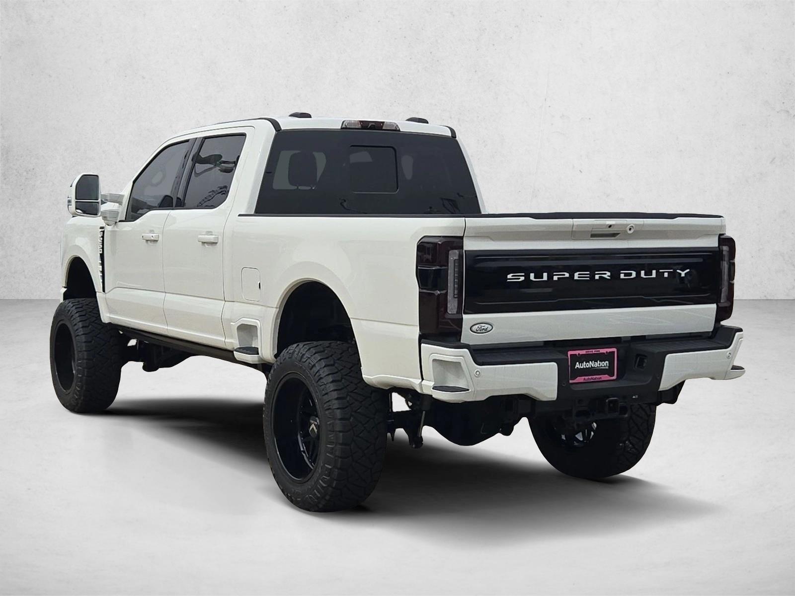 2025 Ford F-250 Super Duty Platinum - Photo 9