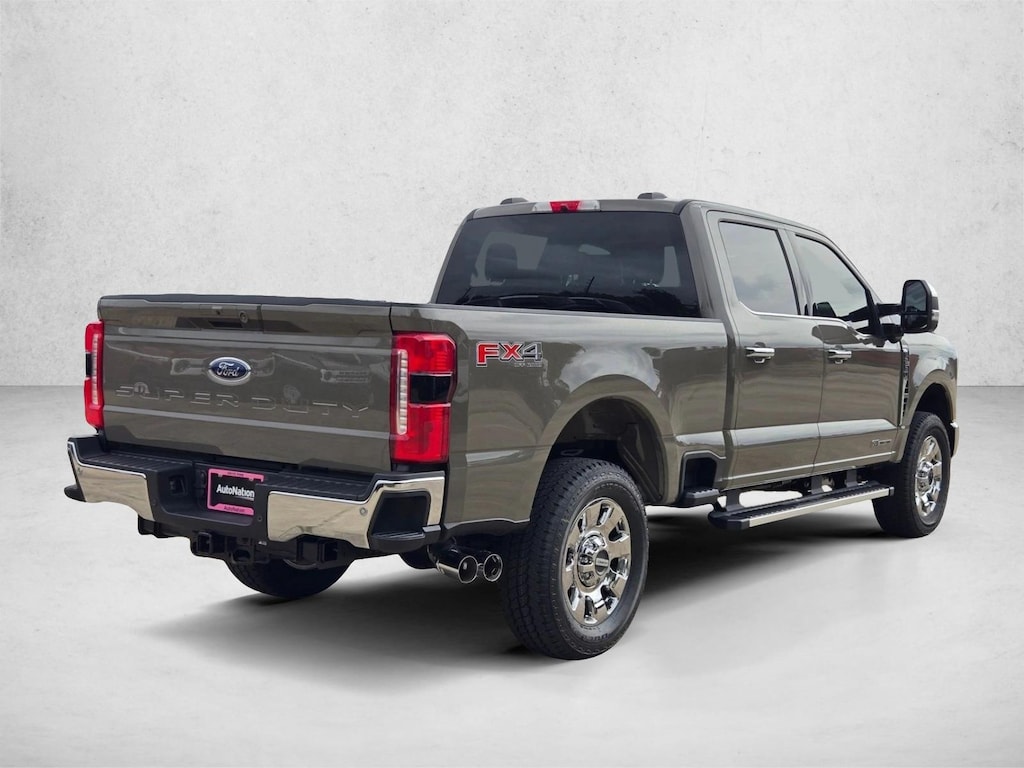 New 2026 Ford F-250 LARIAT Truck Crew Cab