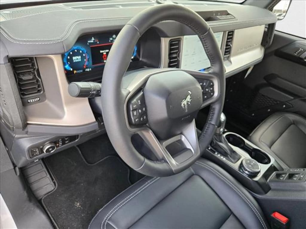 New 2025 Ford Bronco Outer Banks SUV