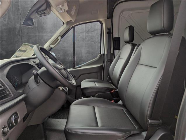 2025 Ford Transit photo 4