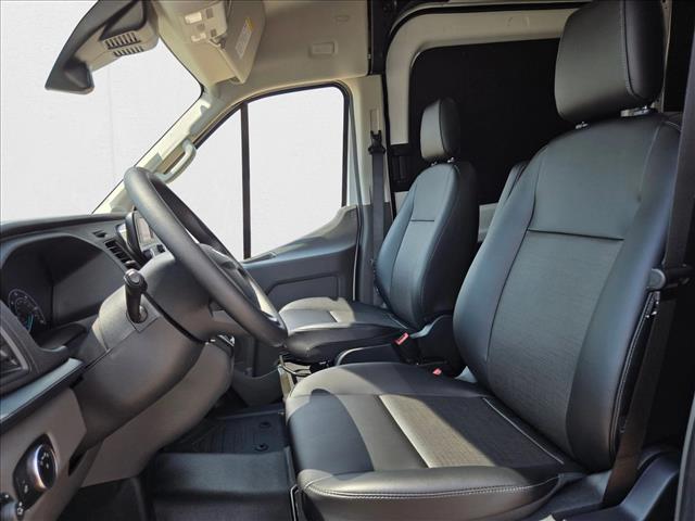 2025 Ford Transit photo 3