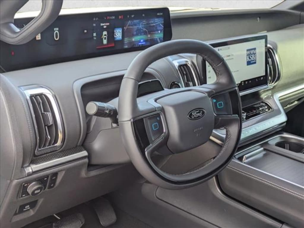 New 2025 Ford Expedition Platinum SUV