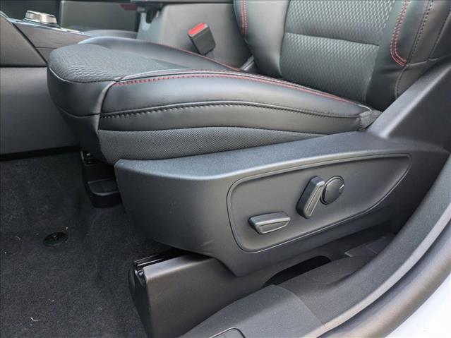 2026 Ford Escape ST-Line photo 3