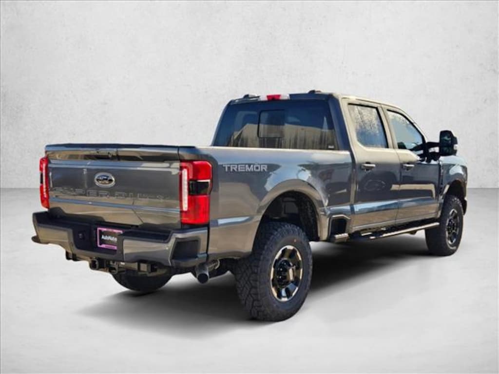 New 2026 Ford F-250 XLT Truck Crew Cab