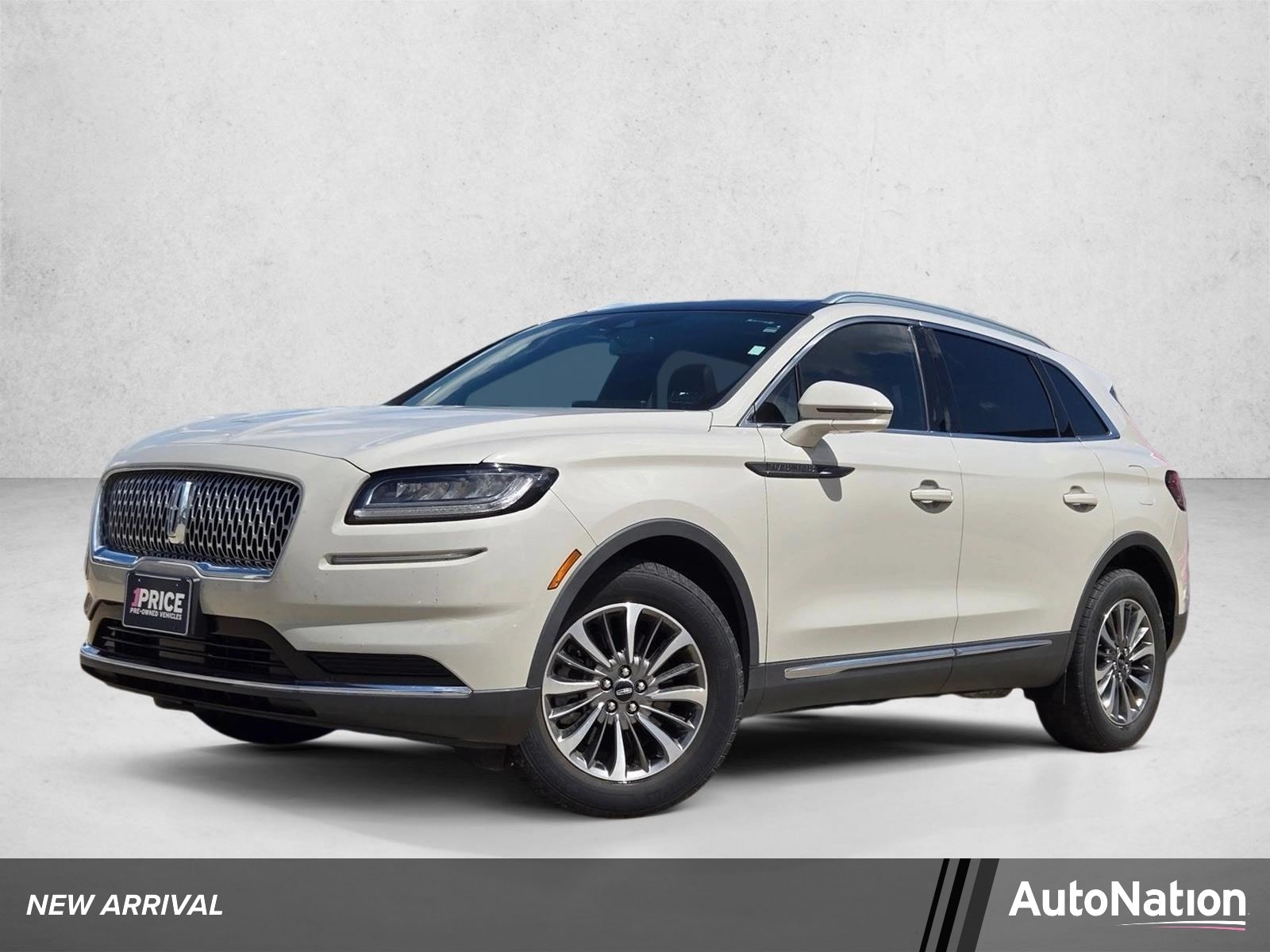 2022 Lincoln Nautilus Reserve FWD's photo