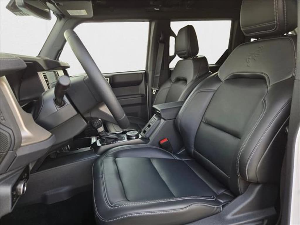 New 2025 Ford Bronco Outer Banks SUV