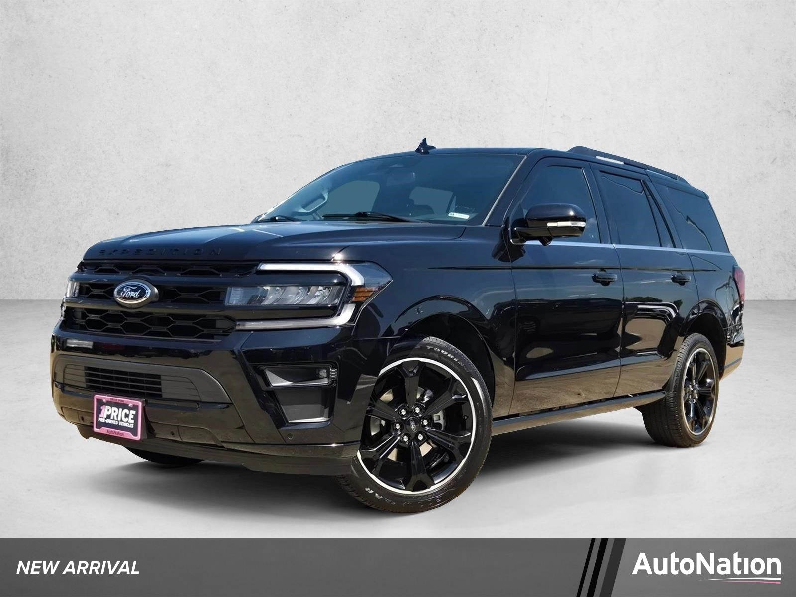 2023 Ford Expedition Limited's photo