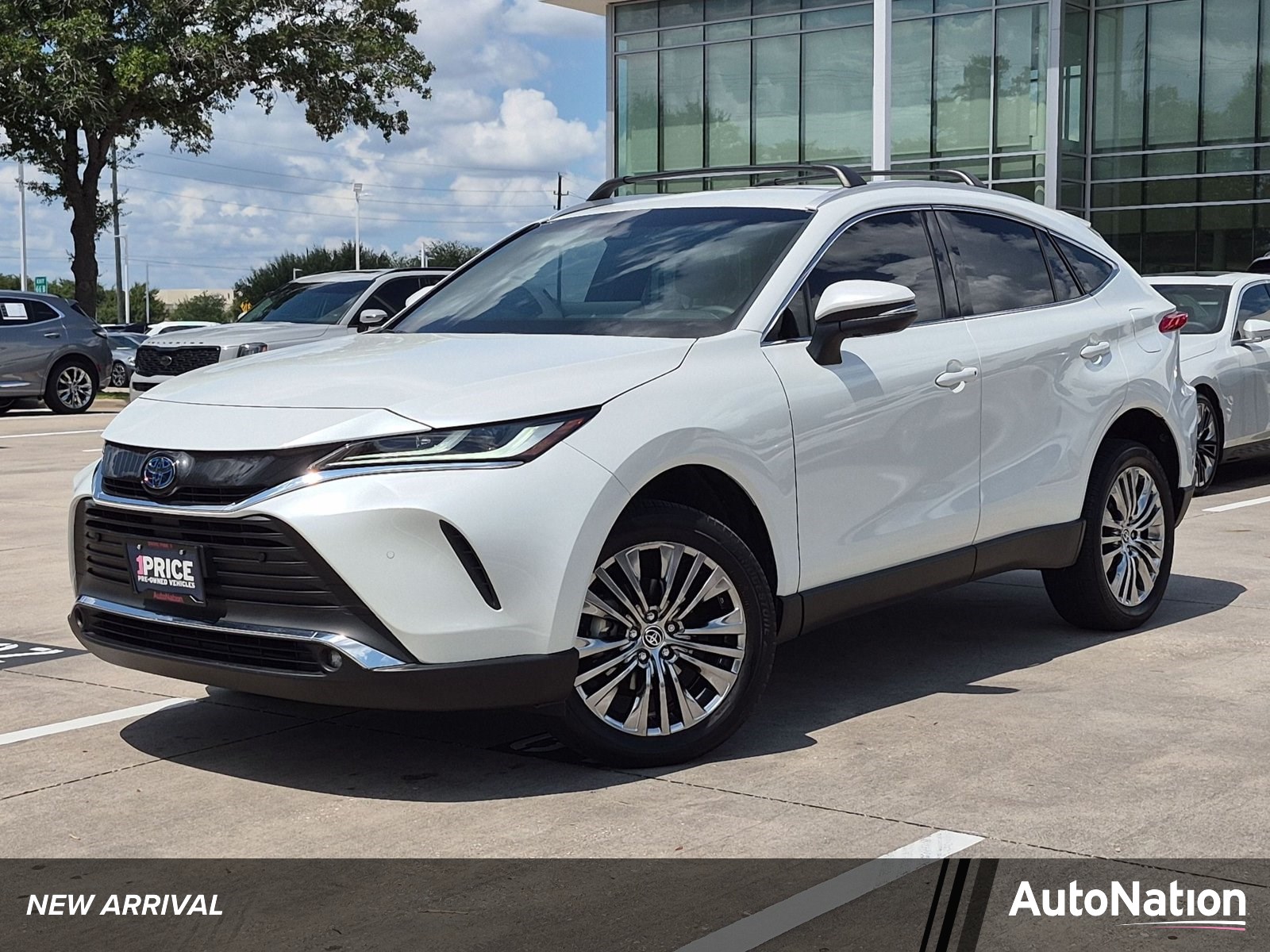 Used 2024 Toyota Venza XLE SUV
