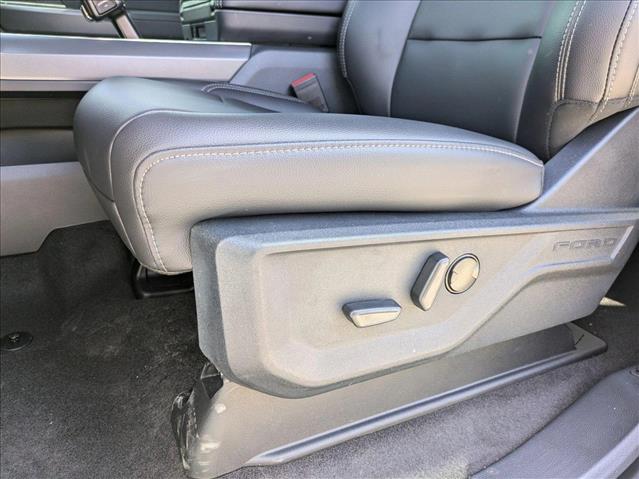 2025 Ford F-150 XLT photo 4