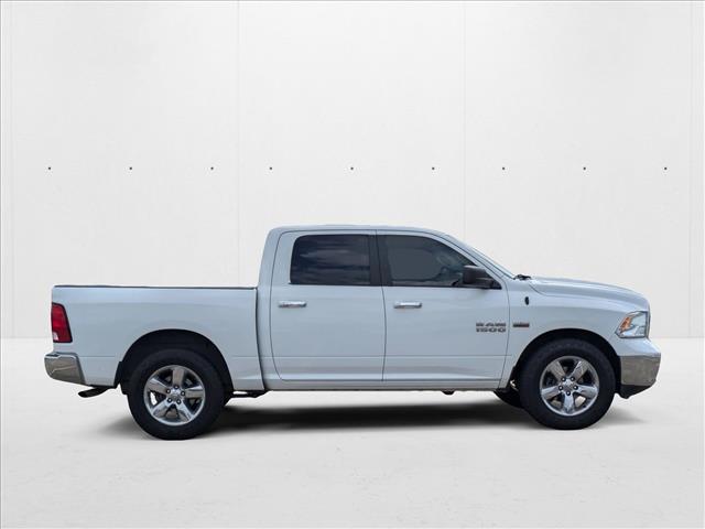 2018 Ram 1500 SLT photo 4