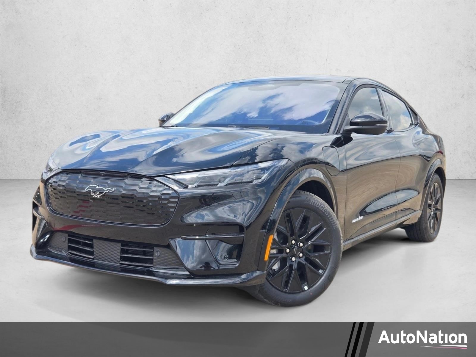 2026 Ford Mustang-Mach-e Premium's photo