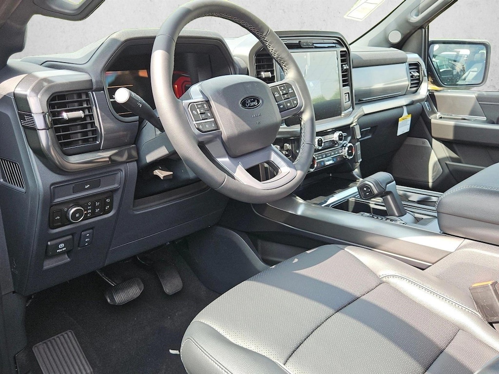 New 2026 Ford F-150 LARIAT Truck SuperCrew Cab