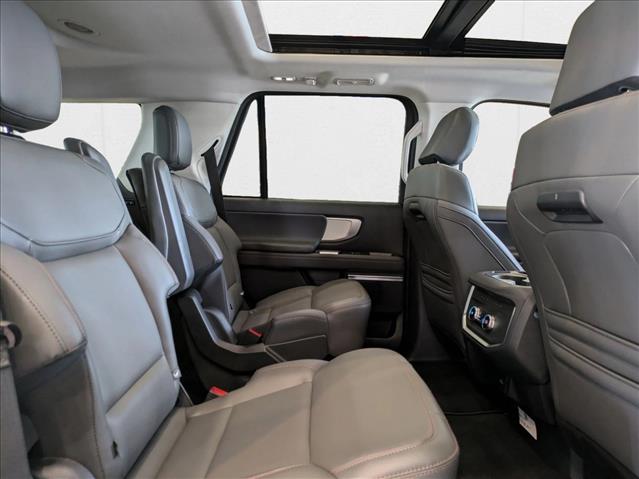 2025 Ford Expedition Active - Photo 16