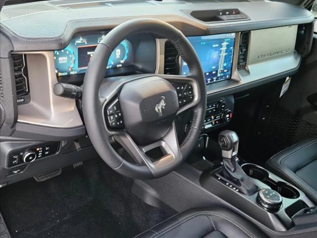 New 2025 Ford Bronco Outer Banks SUV