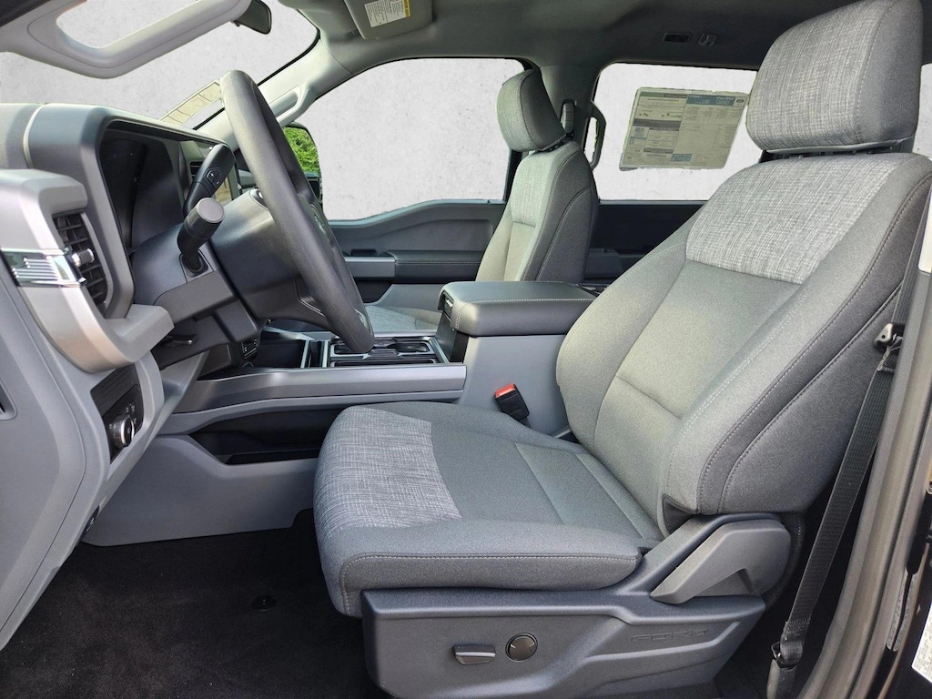 New 2026 Ford F-250 XLT Truck Crew Cab