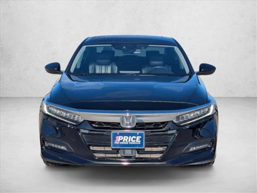 Used 2018 Honda Accord Touring 2.0T Sedan