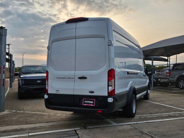 2025 Ford Transit photo 2