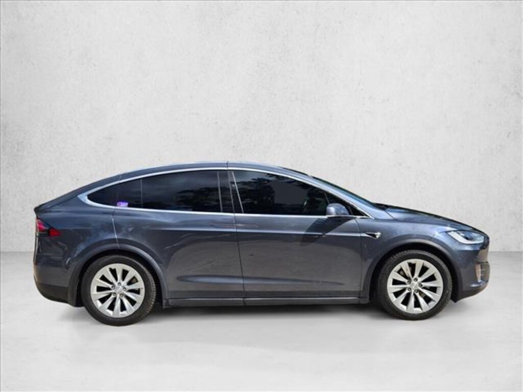 Used 2017 Tesla Model X 75D SUV