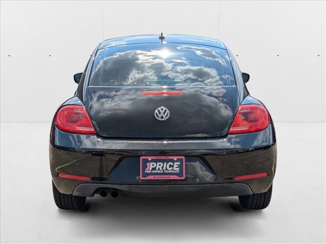 2013 Volkswagen Beetle 2.5L photo 3