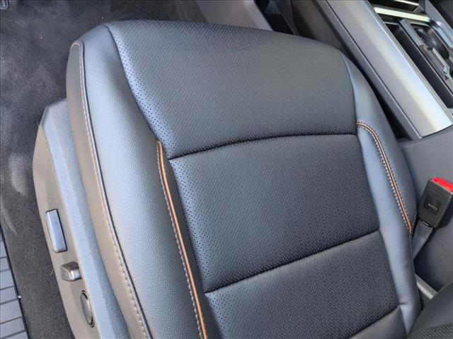 2026 Ford F-250 Lariat photo 4