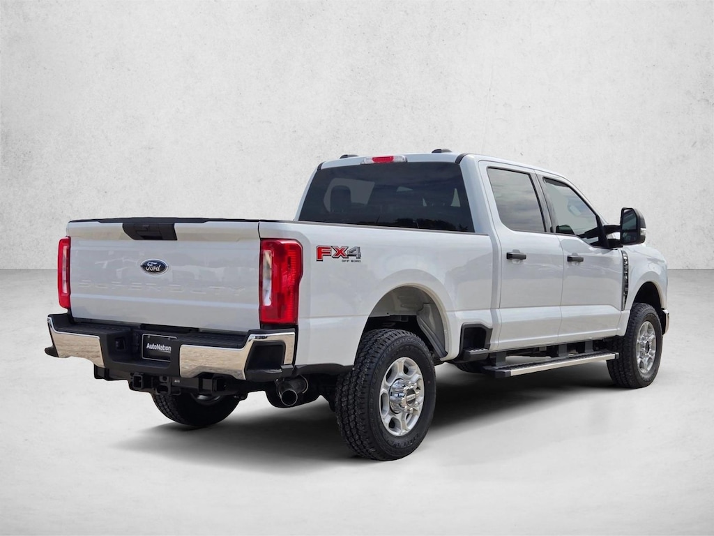 New 2026 Ford F-250 XLT Truck Crew Cab