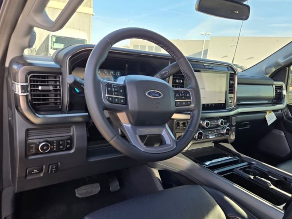 New 2026 Ford F-250 LARIAT Truck Crew Cab