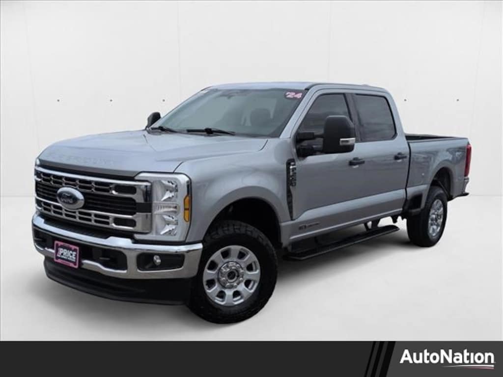 Used 2024 Ford F-250 XLT Truck Crew Cab