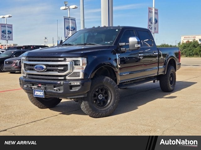 2022 Ford F-350 Super Duty Platinum's photo