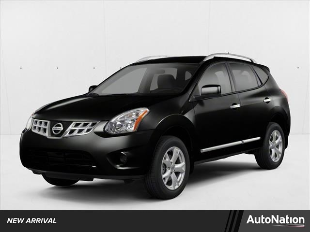 2013 Nissan Rogue SV FWD's photo