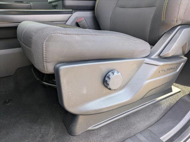 2025 Ford F-150 STX photo 4