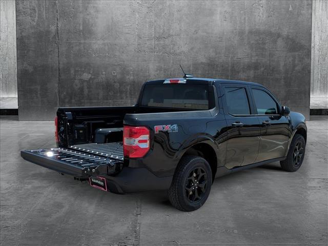 2025 Ford Maverick XLT photo 2