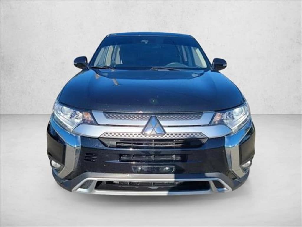 Used 2020 Mitsubishi Outlander SE CUV