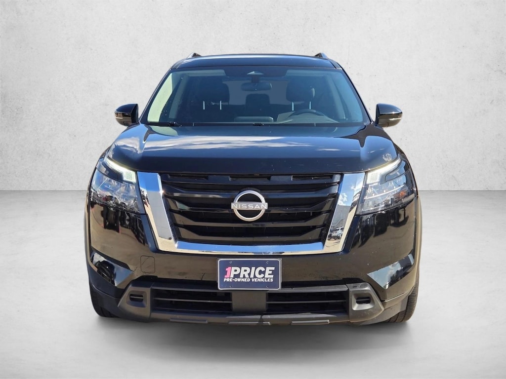 Used 2025 Nissan Pathfinder SV SUV