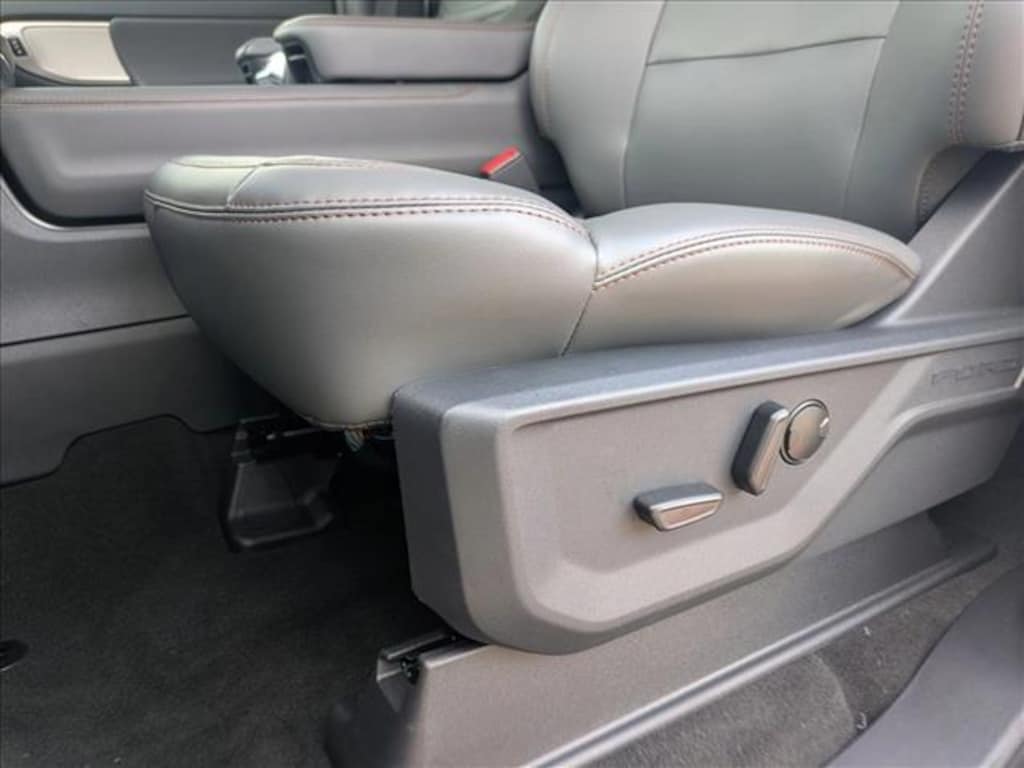 New 2025 Ford Expedition Max Active SUV