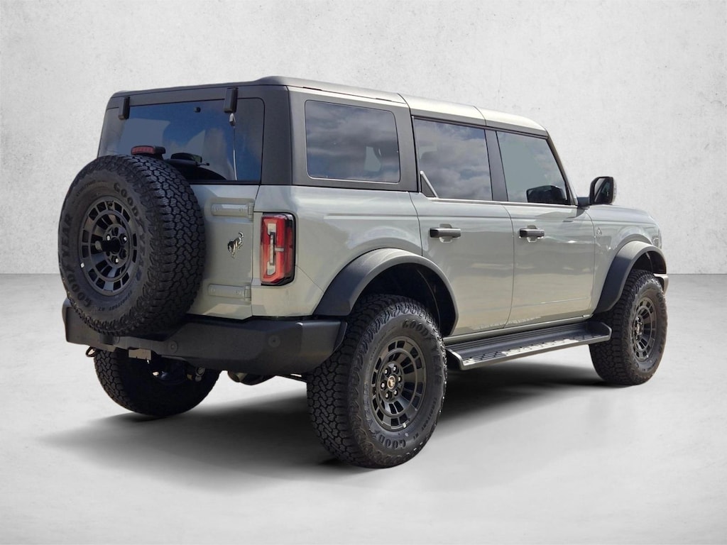 New 2026 Ford Bronco Outer Banks SUV