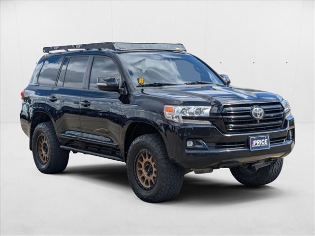 2016 Toyota Land Cruiser photo 3