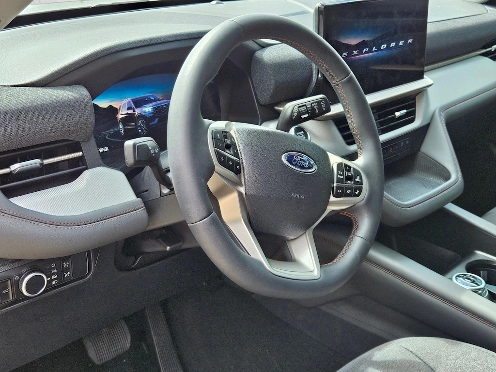 New 2026 Ford Explorer Active w/200A Pkg SUV