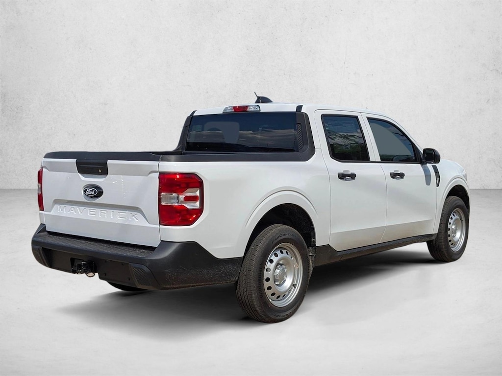 New 2025 Ford Maverick XL Truck SuperCrew