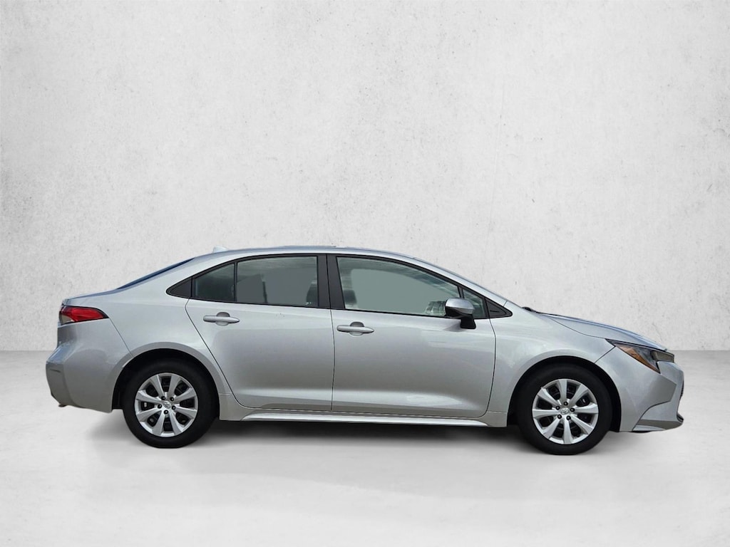 Used 2025 Toyota Corolla LE Sedan