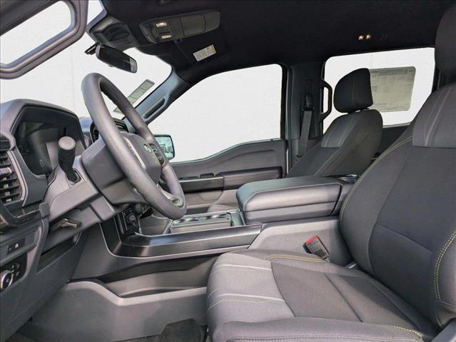 2025 Ford F-150 STX photo 4