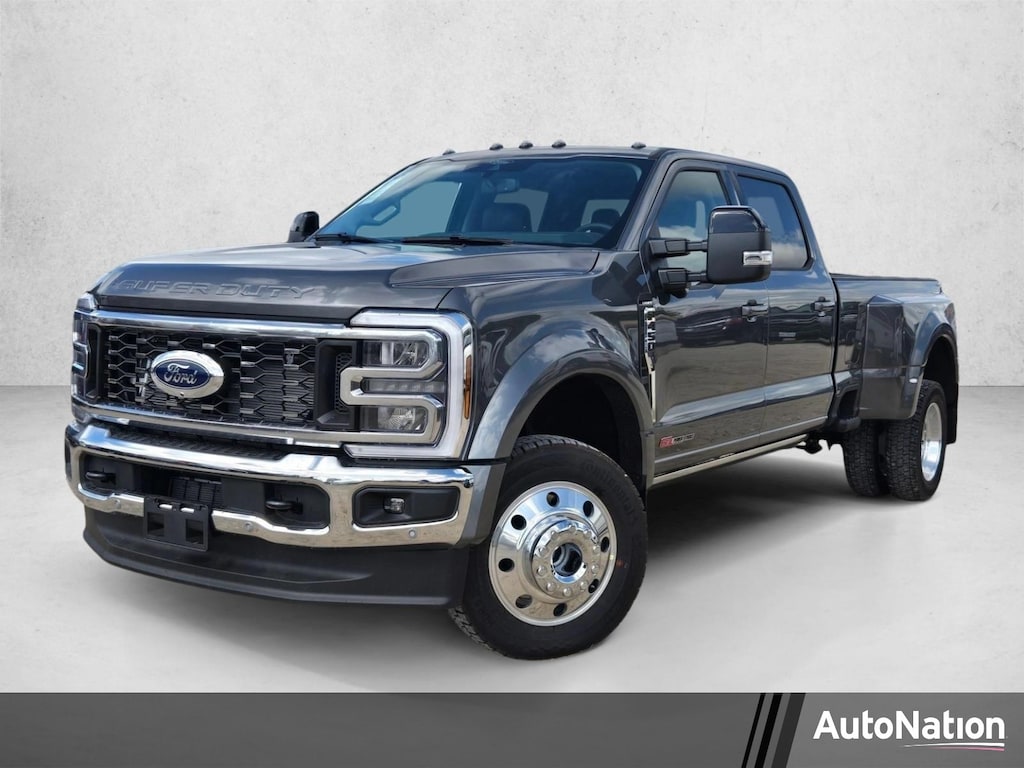 New 2026 Ford F-450 LARIAT Truck Crew Cab
