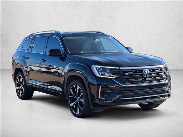 2024 Volkswagen Atlas SEL Premium R-Line photo 3