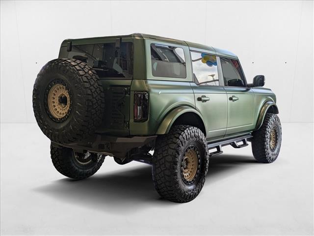 2025 Ford Bronco Outer Banks photo 2