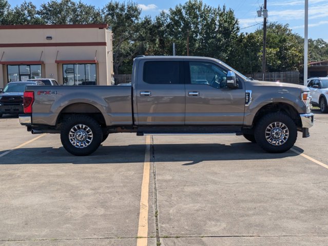 2022 Ford F-250 XLT photo 4