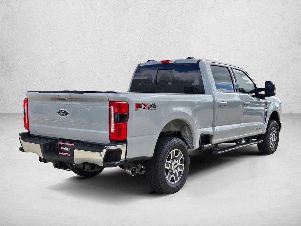 New 2026 Ford F-250 LARIAT Truck Crew Cab