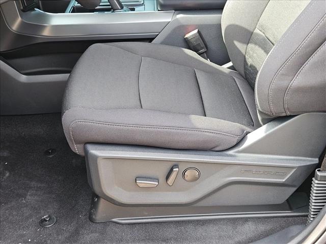 2025 Ford F-150 XLT photo 4